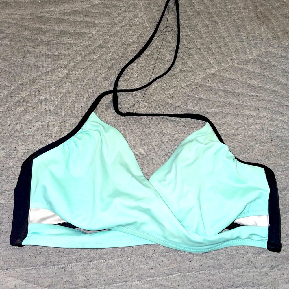 Victoria’s Secret bikini top